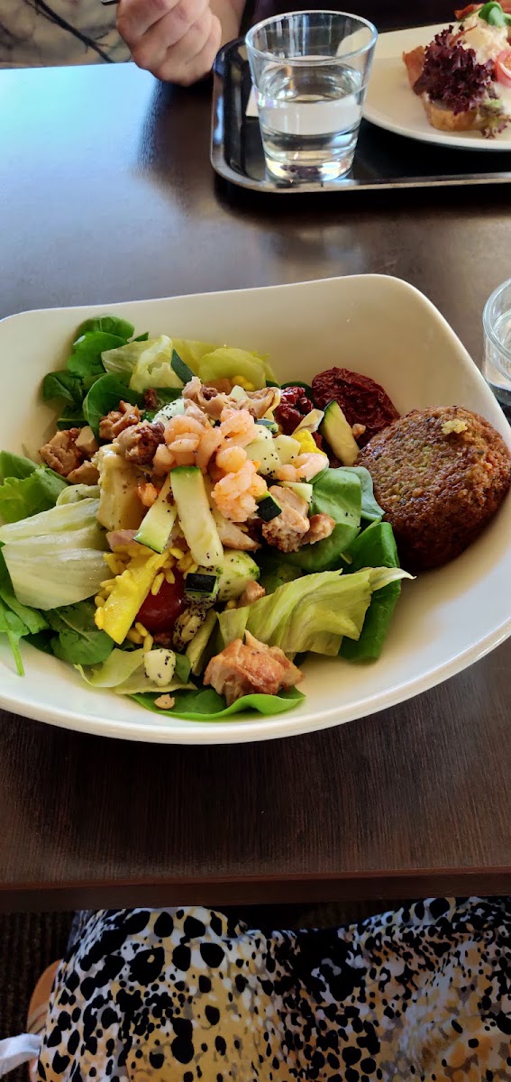 Puistokahvila Makia-10